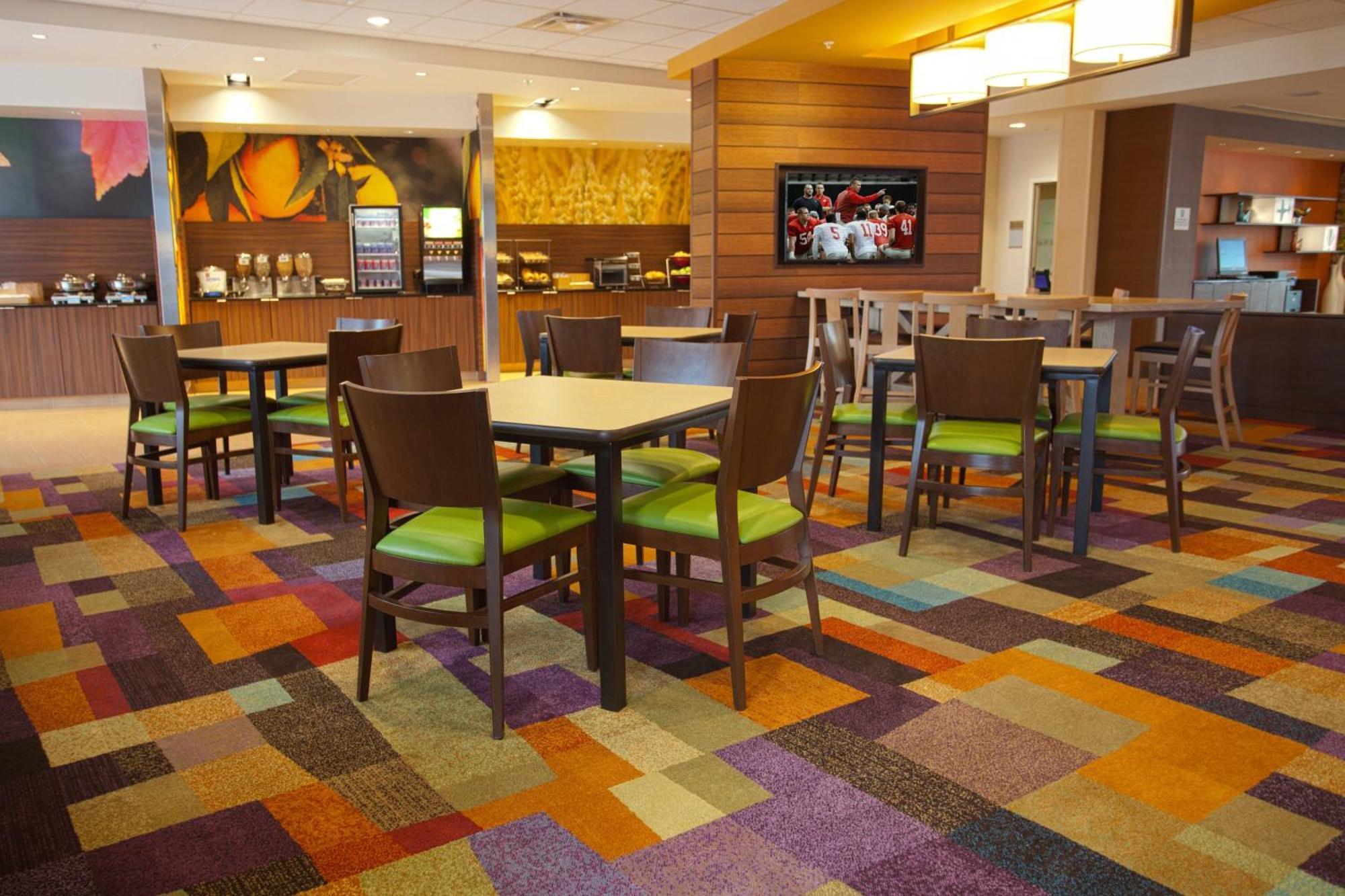Fairfield Inn & Suites By Marriott Columbus Airport Eksteriør bilde