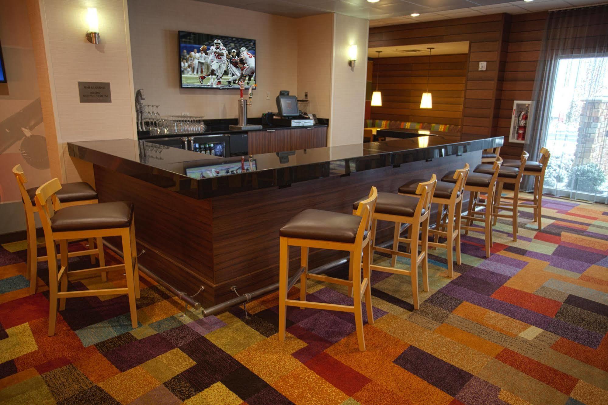 Fairfield Inn & Suites By Marriott Columbus Airport Eksteriør bilde